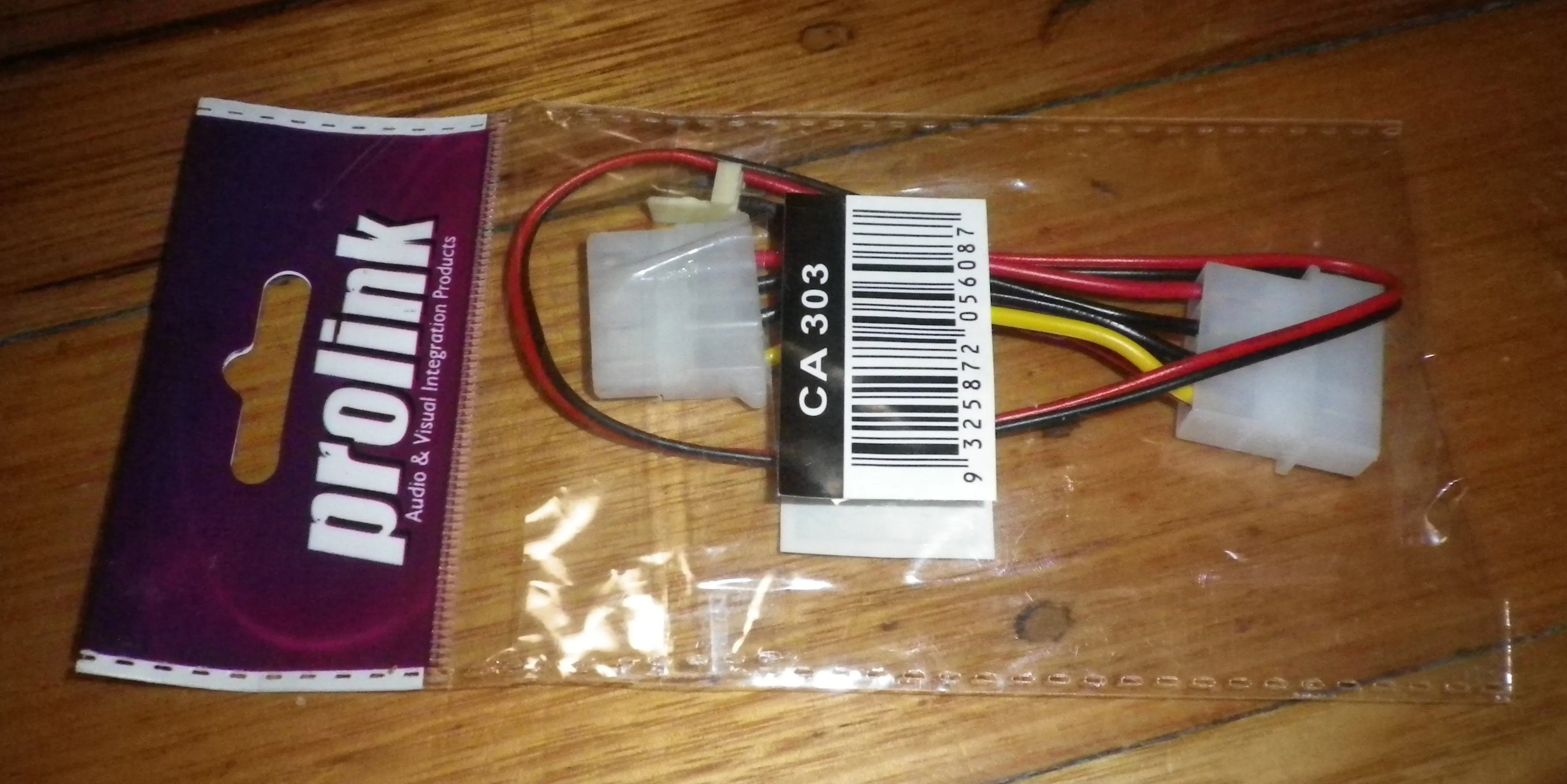 Computer Adaptor - Molex Power Plugs to 3in Fan Plug - Part # CA303