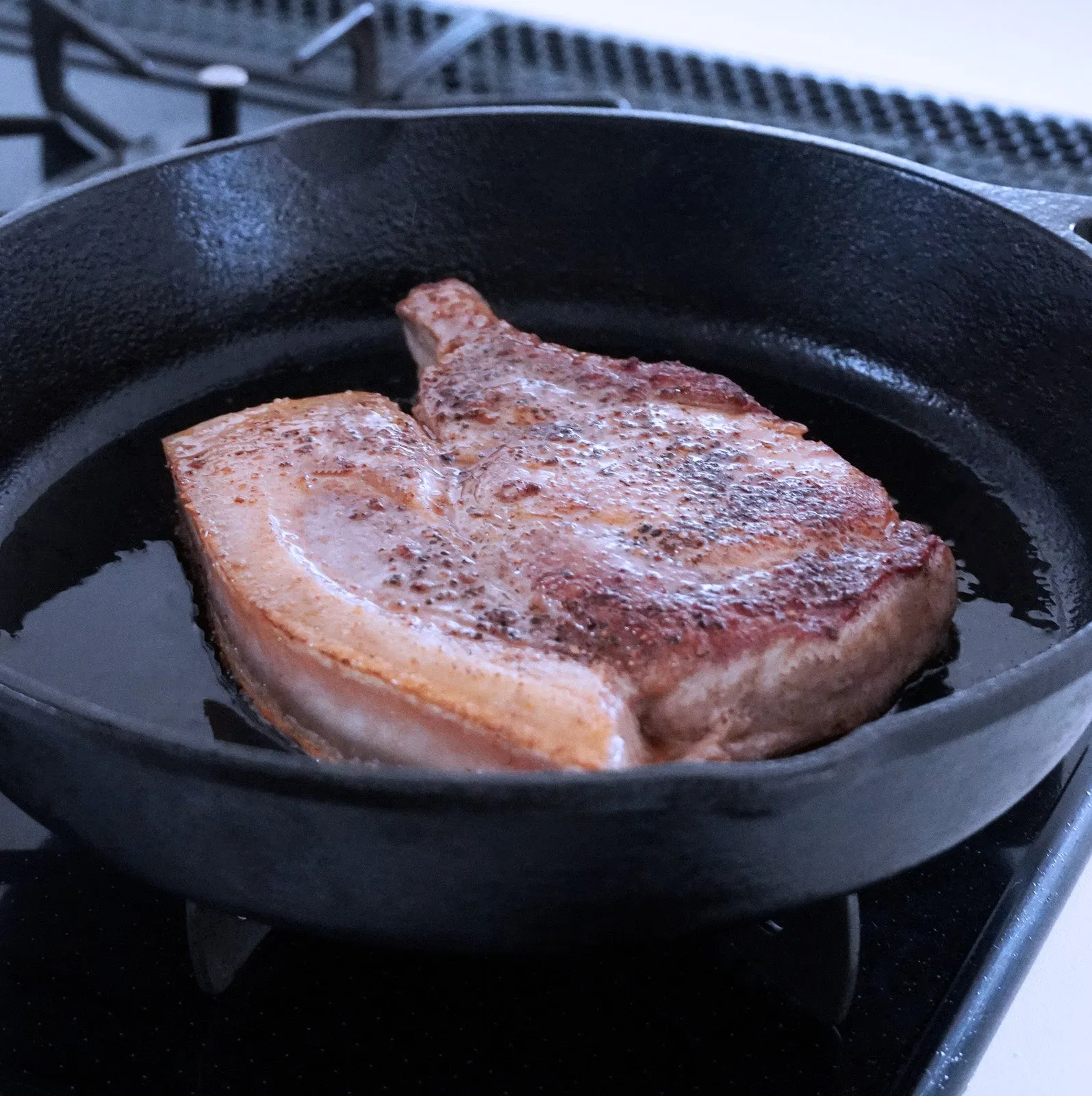 Free-Range Bone-In Pork Chop from Australia (250g)