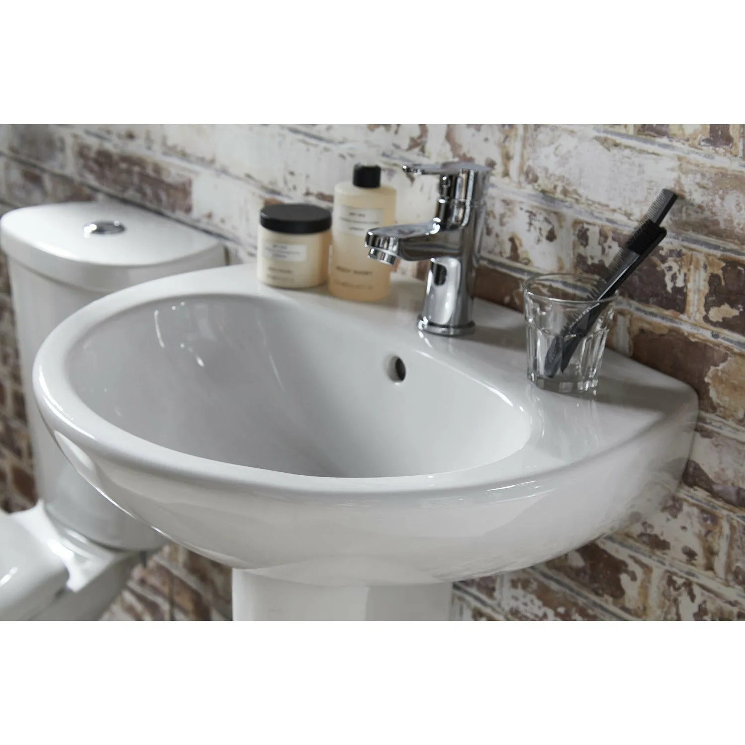 Frontline White Xclusive 550mm Full Pedestal Basin - 1 Tap Hole