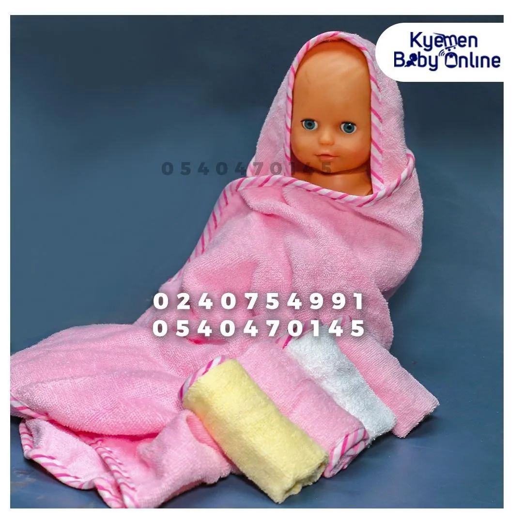 Hooded Towel With 4 Mouth Towels