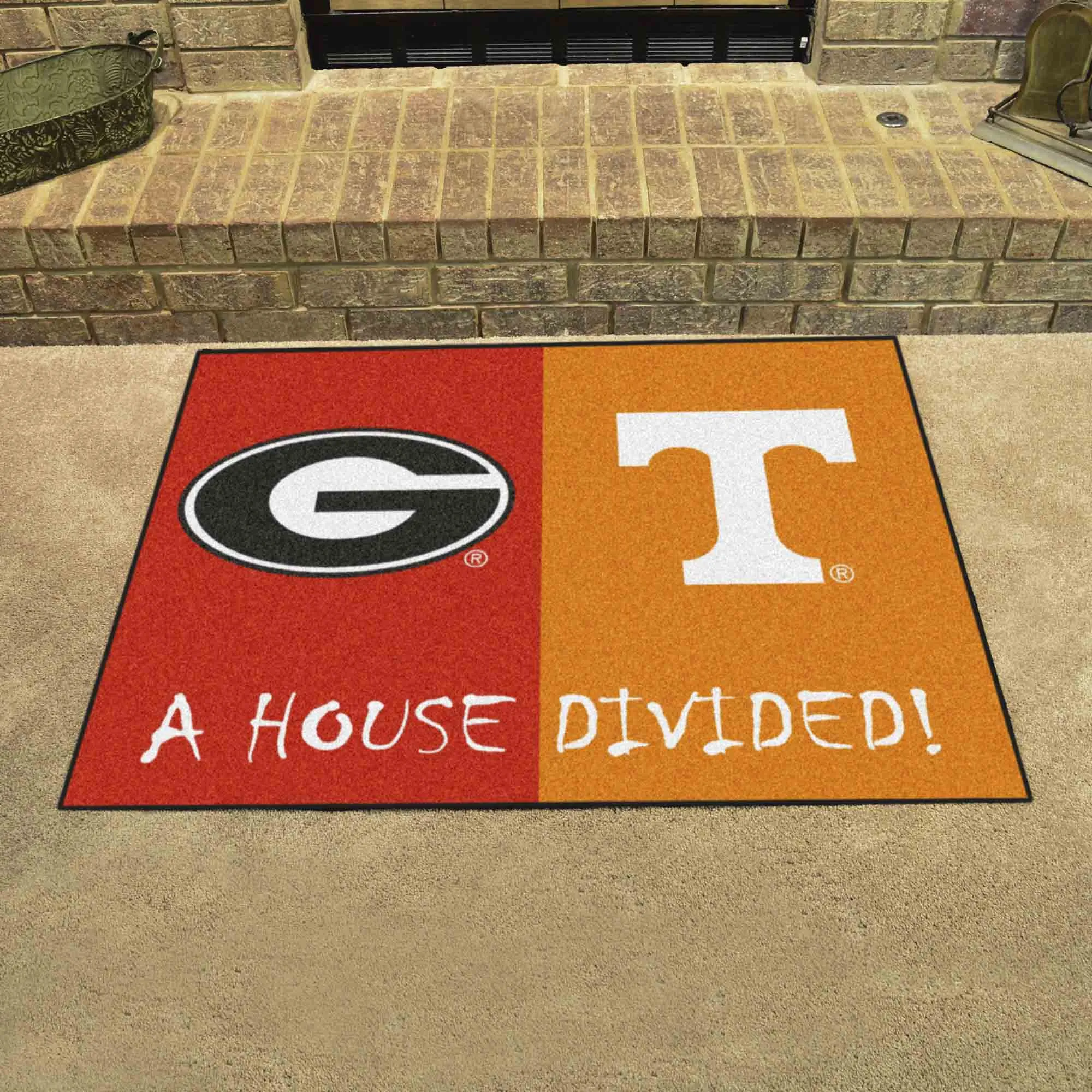 House Divided - Georgia / Tennessee House Divided House Divided Rug - 34 in. x 42.5 in.