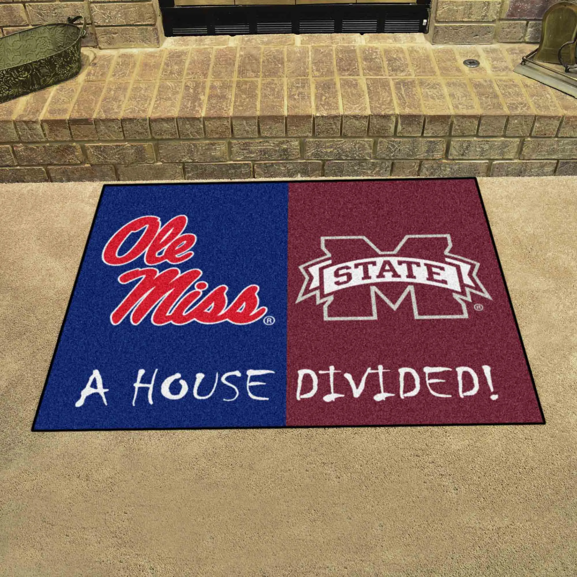 House Divided - Mississippi / Mississippi State House Divided House Divided Rug - 34 in. x 42.5 in.