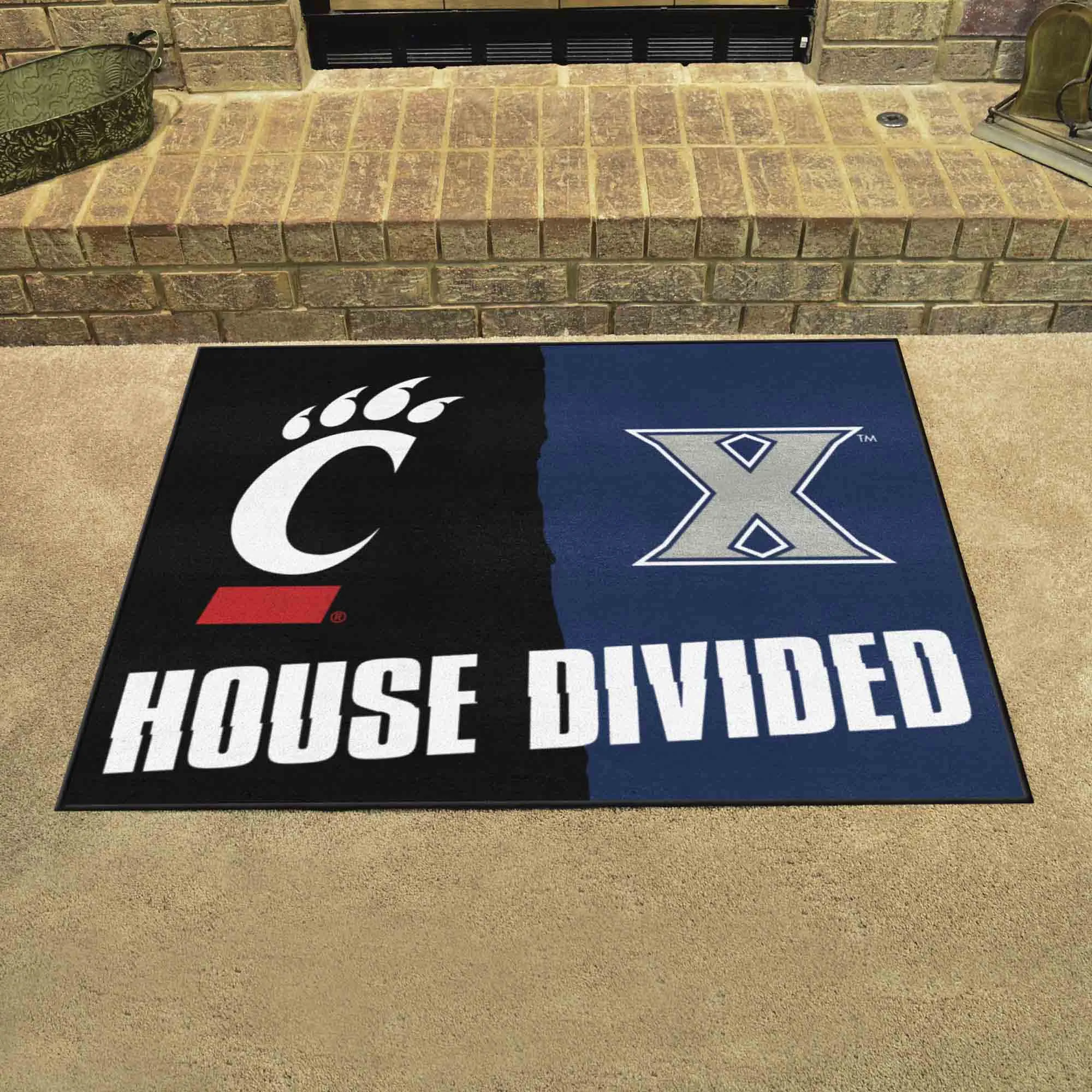 House Divided - Xavier / Cincinnati House Divided House Divided Rug - 34 in. x 42.5 in.