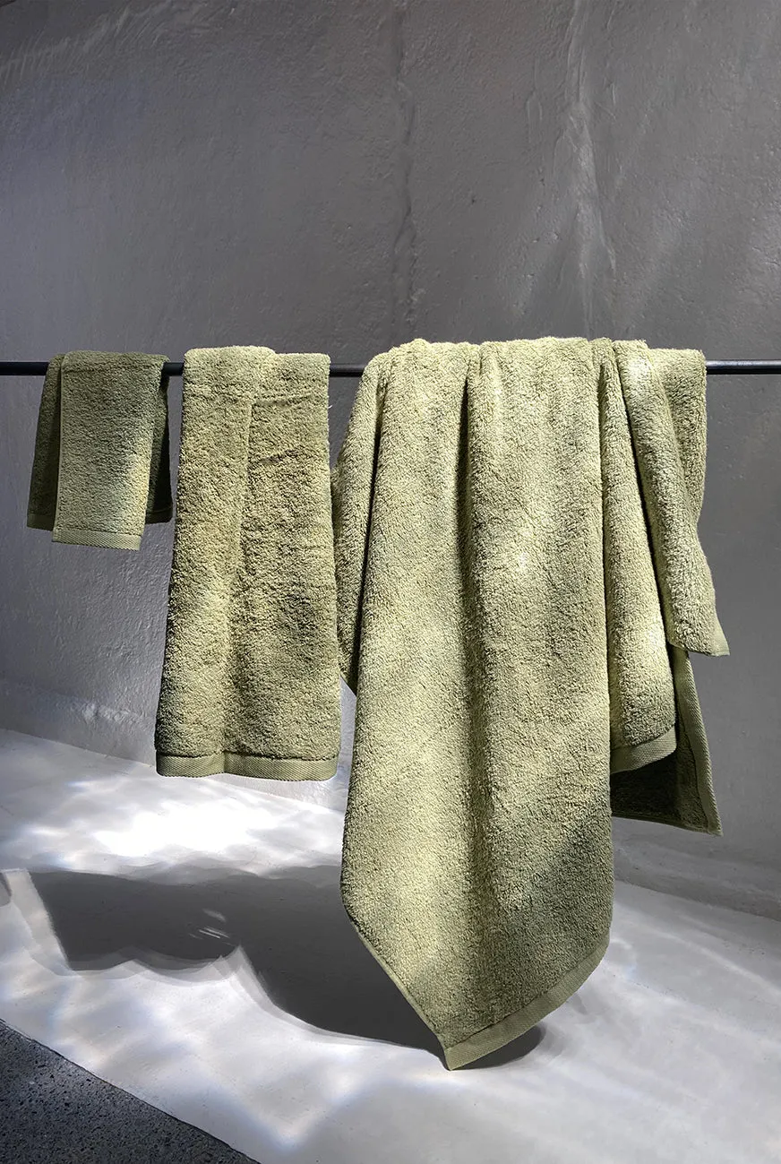 Luxury Bath Towel Sets in Pale Green Color