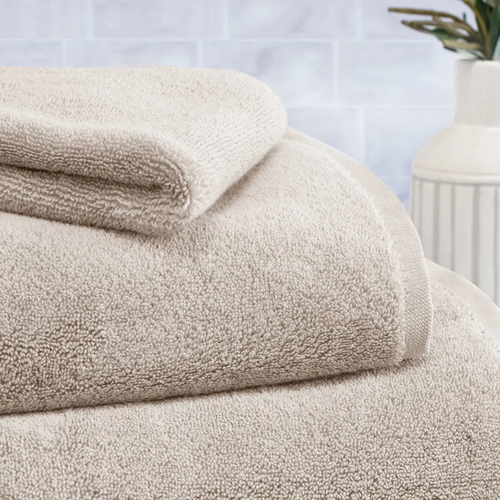 Plush Light Beige Towel Resort Bundle (4 Wash   4 Hand   4 Bath Towels   2 Bath Sheets)